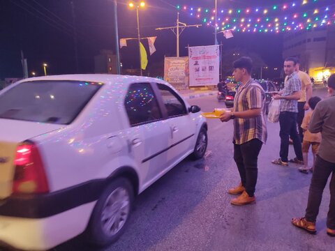 تصاویر/ برپایی ایستگاه صلواتی جشن عید غدیر بندر خمیر