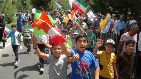 تصاویر/حضور مردم در پیاده روی و جشن عید غدیر در مهرشهر