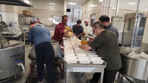 تصاویر/ جشن عیدسعید غدیر خم و ایستگاه صلواتی حوزه علمیه حضرت ولیعصر عج تبریز به همراه موکب پایگاه عباسیه