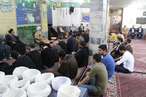 مراسم عمامه گذاری جمعی از طلاب حوزه علمیه استان زنجان