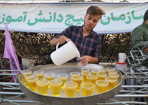 تصاویر/ شادپیمایی مردم قم در روز عید غدیر خم
