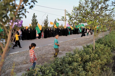 تصاویر/ شادپیمایی مردم قم در روز عید غدیر خم