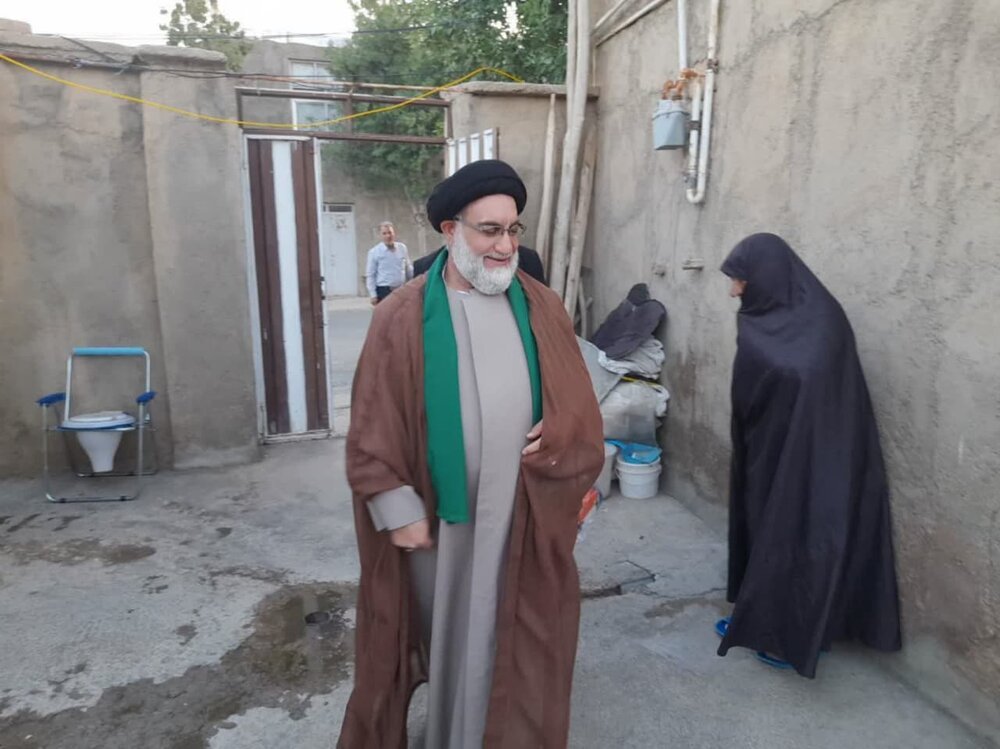 دیدار عیدانه امام جمعه تویسرکان با تعدادی از سادات تحت پوشش