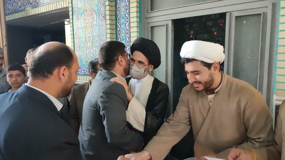 جشن بزرگ عید غدیر در مسجد صادقیه کاشان برگزار شد