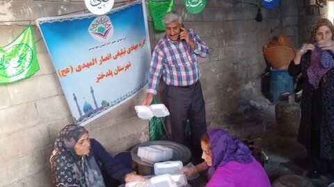تصاویر پخت و توزیع غذای گرم روز عید غدیر در پلدختر
