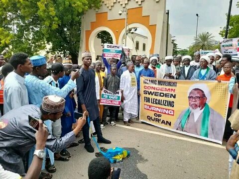 شیعیان نیجریه هتک حرمت به قرآن در سوئد را محکوم کردند
