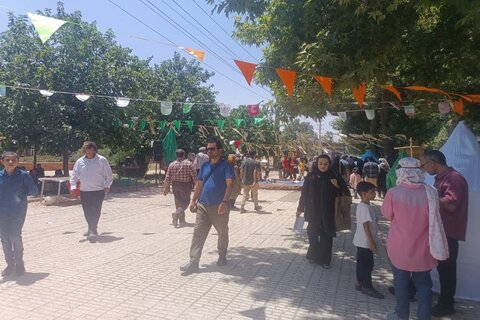 تصاویر/ اقامه نماز جماعت ظهرین پس از پذیرایی از مهمانان «جشن غدیر» در کرمانشاه