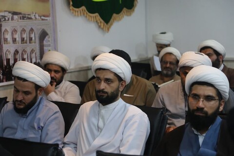 تصاویر/ برگزاری دوره دانش افزایی طرح سوال در حوزه علمیه خوزستان