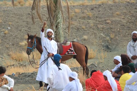 تصاویر / بازسازی واقعه غدیرخم با همکاری طلاب مدرسه علمیه مولود کعبه علیه السلام شهرستان جاسک