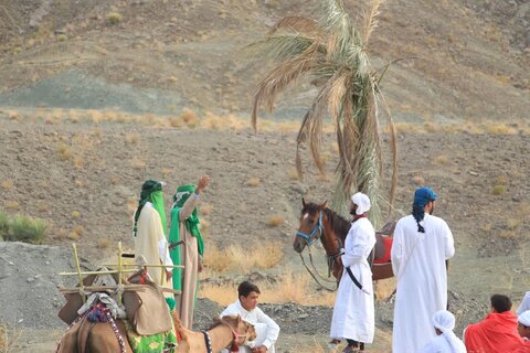 تصاویر / بازسازی واقعه غدیرخم با همکاری طلاب مدرسه علمیه مولود کعبه علیه السلام شهرستان جاسک