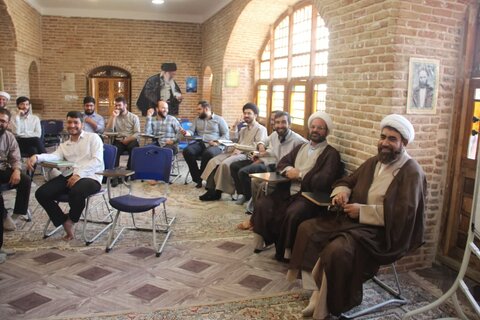 تصاویر / افتتاحیه اردوی پژوهشی تابستانه طلاب مدارس علمیه استان قزوین