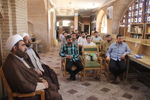 تصاویر / افتتاحیه اردوی پژوهشی تابستانه طلاب مدارس علمیه استان قزوین