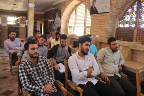 تصاویر / افتتاحیه اردوی پژوهشی تابستانه طلاب مدارس علمیه استان قزوین