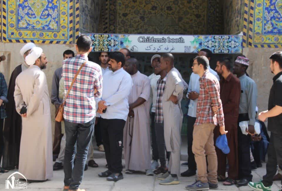 میزبانی مدرسه ناصریه اصفهان از ۴هزار گردشگر از سراسر جهان/ نظر گردشگران آمریکایی در رابطه با ایران چیست؟