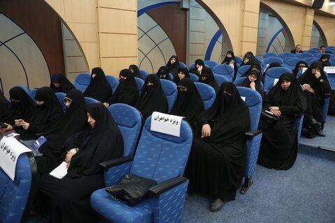 تصاویر/ سلسله نشست های راویان مکتب حسینی ویژه اعزام مبلغان ماه محرم