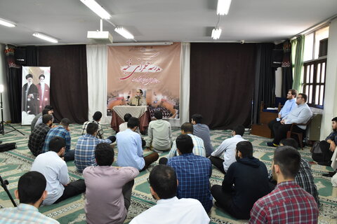 تصاویر/ دوره آشنایی با مجلس خبرگان رهبری در مدرسه علمیه آیت الله ایروانی(ره) تهران