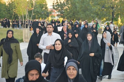 تصاویر/ تجمع بزرگ خانوادگی عفاف و حجاب در شهرستان ماکو