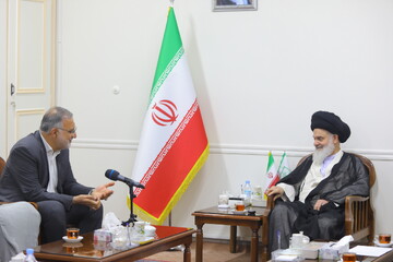 تصاویر / دیدار شهردار تهران با آیت الله حسینی بوشهری