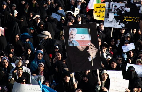 اجتماع بزرگ مردمی عفاف و حجاب در میدان امام حسین(ع) تهران