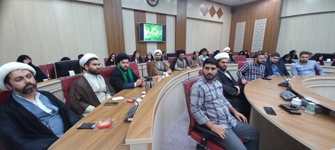 جلسه عفاف وحجاب با حضور مسئیولین دستگاه قضایی وحوزه علمیه قزوین