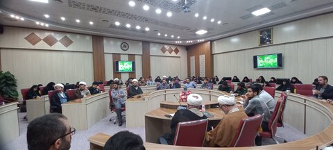 جلسه عفاف وحجاب با حضور مسئیولین دستگاه قضایی وحوزه علمیه قزوین