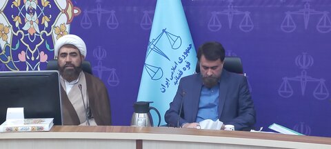 جلسه عفاف وحجاب با حضور مسئیولین دستگاه قضایی وحوزه علمیه قزوین