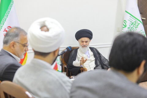 تصاویر / دیدار شهردار تهران با آیت الله حسینی بوشهری