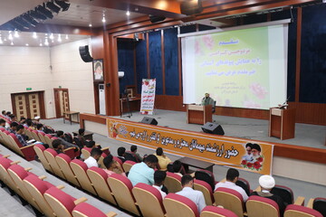 فیلم | همایش پیوندهای آسمانی طلاب و روحانیون استان هرمزگان