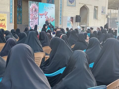 تجمع مدافعان عفاف و حجاب در خمین