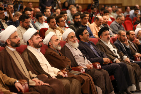 تصاویر / ختتامیه مسابقات سراسری قرآن و عترت دانشگاه آزاد اسلامی کشور با حضور نماینده ولی فقیه در قزوین