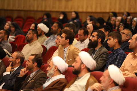 تصاویر / ختتامیه مسابقات سراسری قرآن و عترت دانشگاه آزاد اسلامی کشور با حضور نماینده ولی فقیه در قزوین