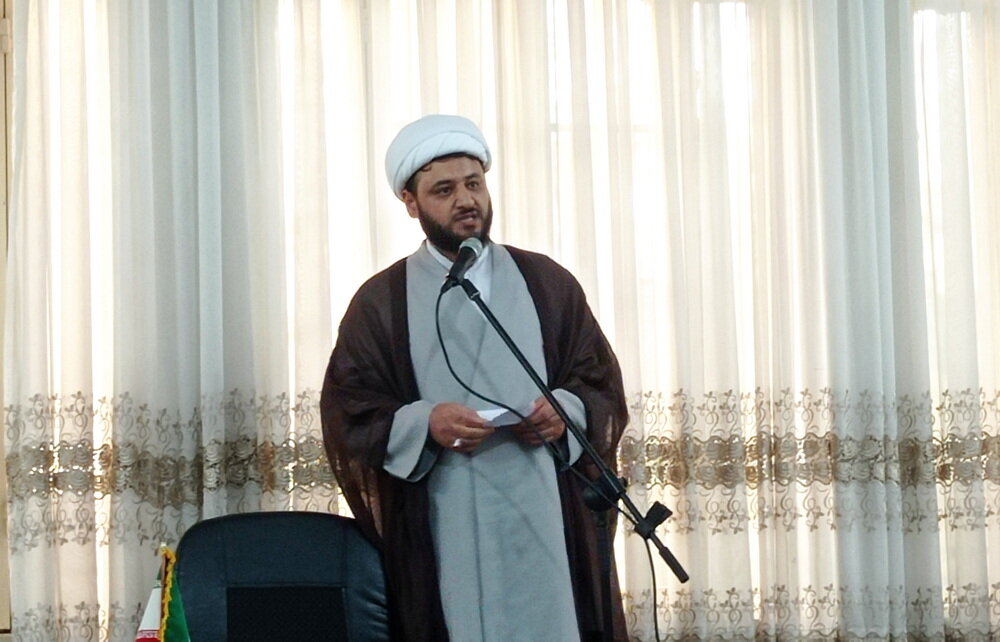 موفقیت روحانیت با رفتارِ پیامبرگونه است / دلسوز مردم باشیم