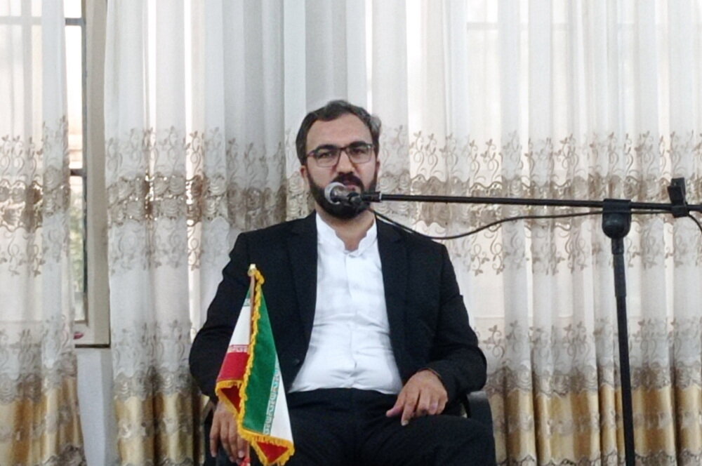 موفقیت روحانیت با رفتارِ پیامبرگونه است / دلسوز مردم باشیم