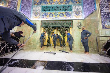 تصاویر/ شستشوی حرم مطهر امام حسین (ع)