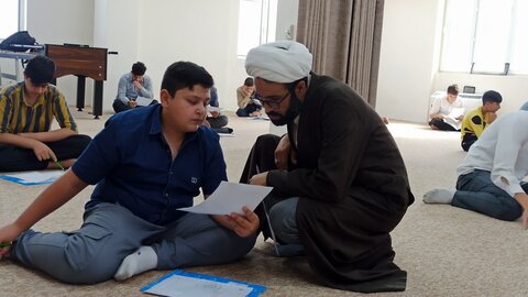 تصاویر/ برگزای آزمون طلاب جدید الورود مدارس علمیه کردستان