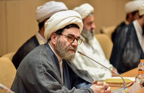 تصاویر|  نشست جامعه وعاظ و خطبای شیراز با حضور نماینده ولی فقیه در فارس
