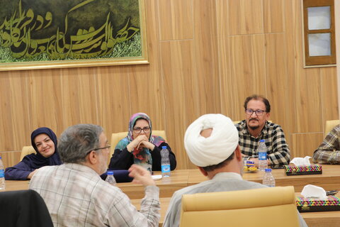تصاویر| دومین نشست از سلسه مباحث مجد در شیراز برگزار شد