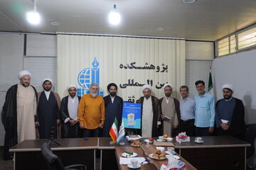 دغدغه اصلی تمامی فعالان فرامرزی پاسخگویی به شبهات در عرصه بین‌الملل است