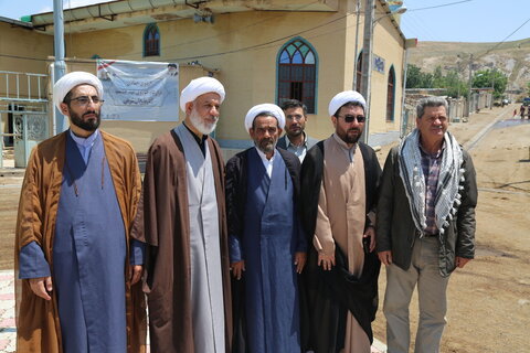 تصاویر / بازدید مسئولان حوزوی از فعالیت های گروه جهادی طلاب استان آذربایجان شرقی در روستای نگارستان