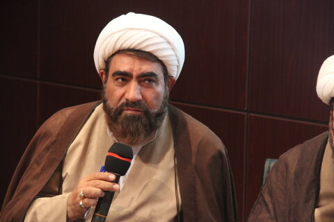 تصاویر / نشست تخصصی مبلغین با حضور مدیر حوزه علمیه استان قزوین