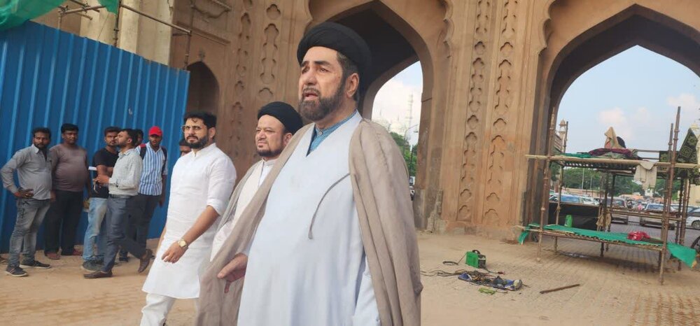 محرم کے جلوس کیلئے رومی دروازہ کھول دیا گیا؛ مولانا کلب جواد نے لیا جائزہ