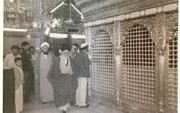 इमाम ख़ुमैनी दिन में दो बार कर्बला में हरम ज़ियारत के लिए जाया करते थे