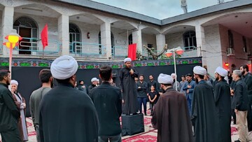 تصاویر/ عزاداری در موکب انصارالمهدی مدرسه علمیه حضرت ولی‌عصر(عج) آستارا