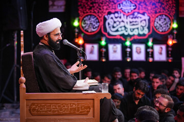 اهل بیت(ع) بهترین الگوی خانواده داری هستند