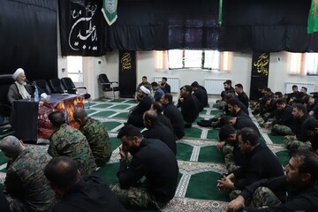 تصاویر/ مراسم عزاداری سالار شهیدان امام حسین(ع) در یگان ویژه نیروی انتظامی استان زنجان