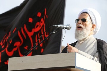 مهم‌ترین فلسفه سفارش به اقامه عزای امام حسین(ع) آشنایی با حسین و یزید زمان است