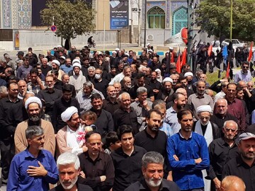 نمازگزاران کاشانی و آران و بیدگلی اهانت به قرآن کریم را محکوم کردند