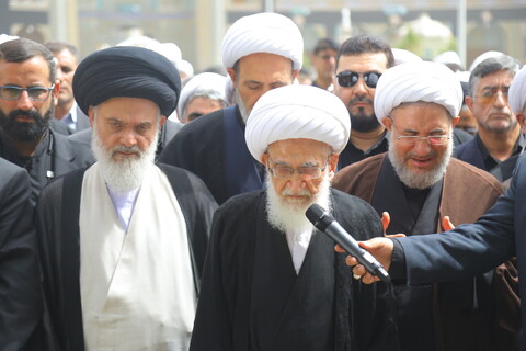 تصاویر / مراسم تشییع پیکر همسر آیت الله اراکی