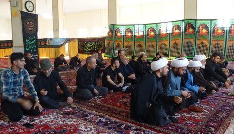 تصاویر | مراسم زیارت عاشورا در مصلای وحدت هادیشهر