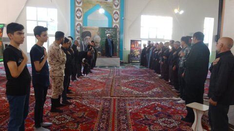 تصاویر | مراسم زیارت عاشورا در مصلای وحدت هادیشهر